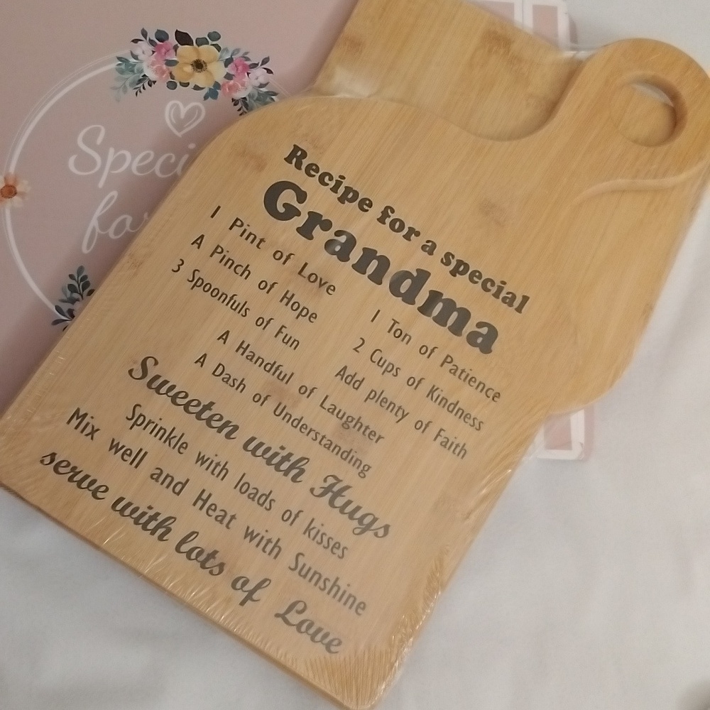 Wood Cutting Boards with Grandma Recipe Love Designs Kitchen Decor 2-Pcs SEALED